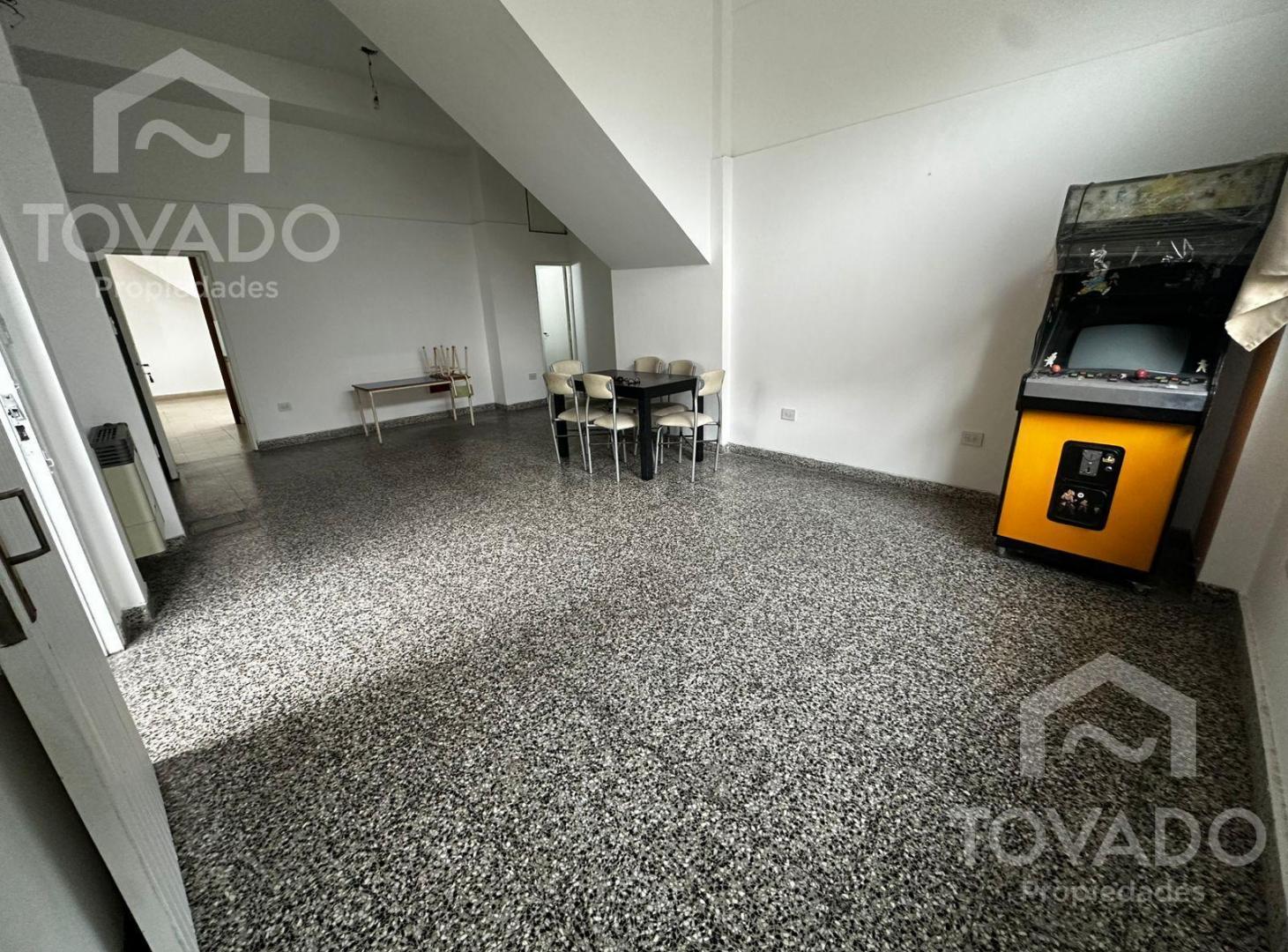 Foto de PH 4 Ambientes con Patio y Terraza propia en Parque Chas!, imagen 1