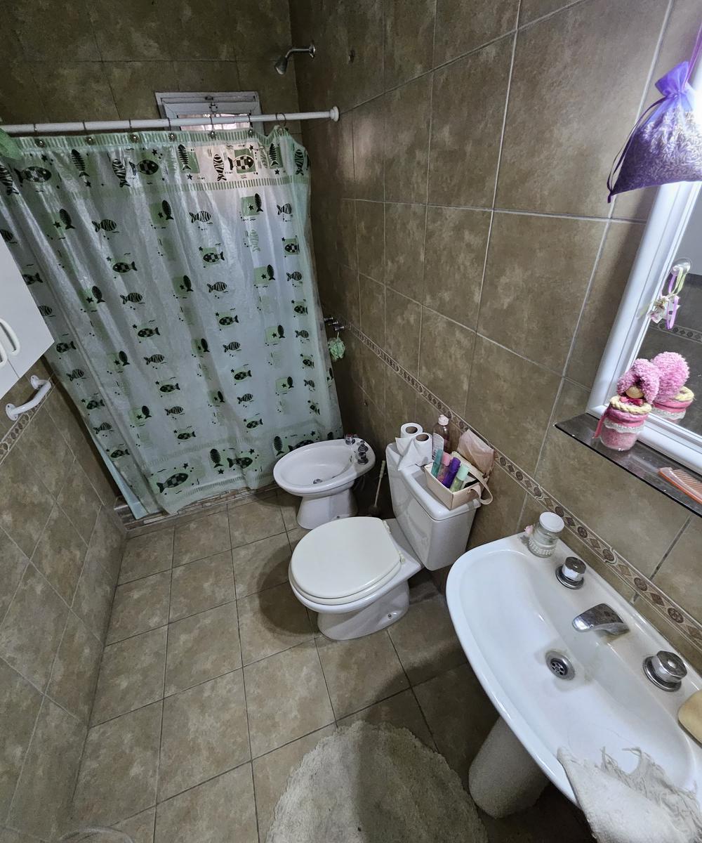 En Venta | Hermoso Departamento en Planta Baja con Cochera en Moreno Centro (Lado Sur) 3