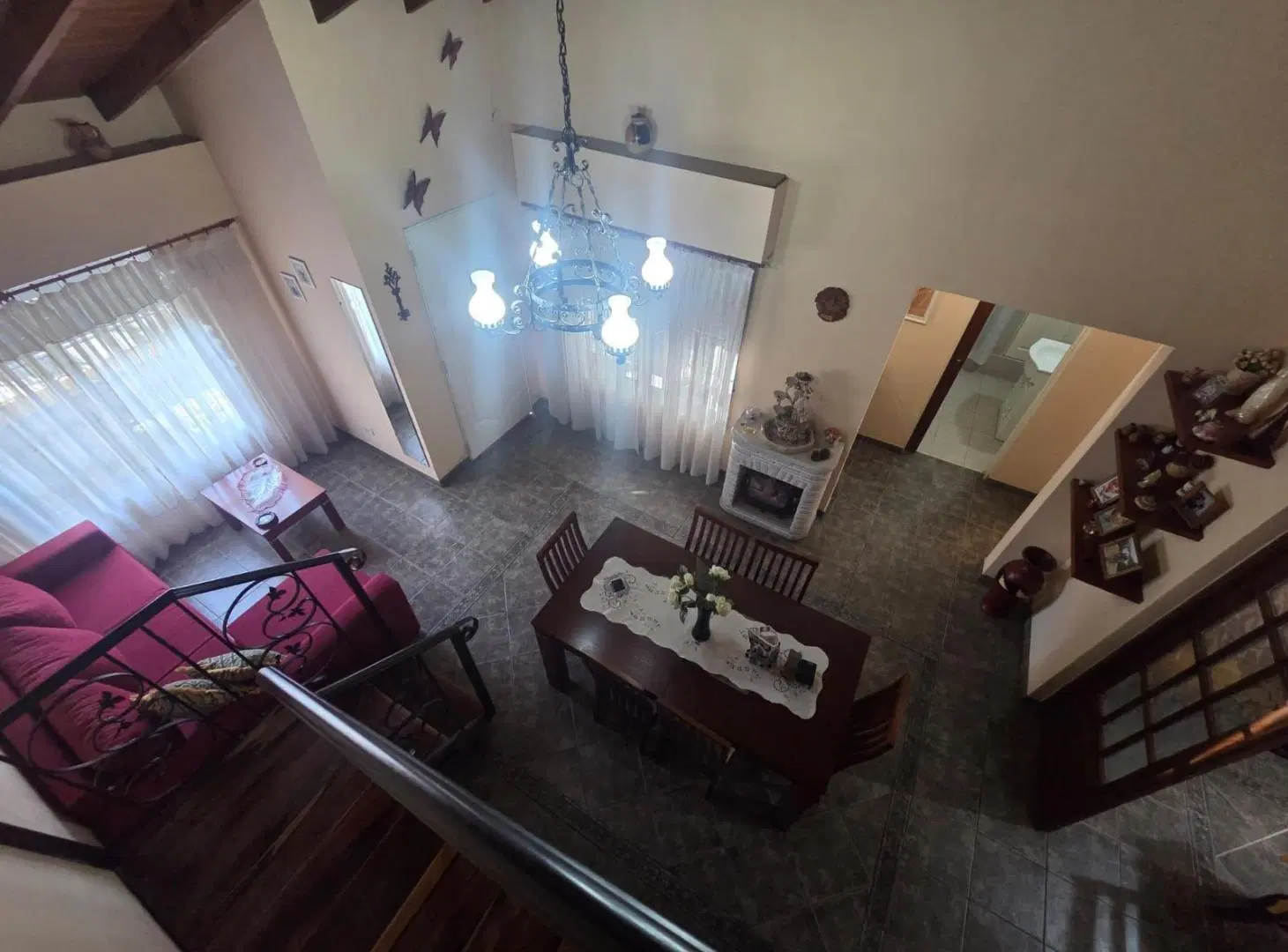 En Venta | Hermosa Propiedad con 3 Unidades de Departamentos - 4 Propiedades en una - Ideal Inversio 3