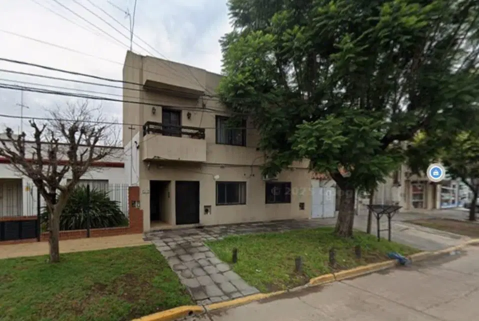 En Alquiler | Hermoso Departamento 2 Ambientes con Balcon en Moreno Centro Lado Norte - Colectivos a 4