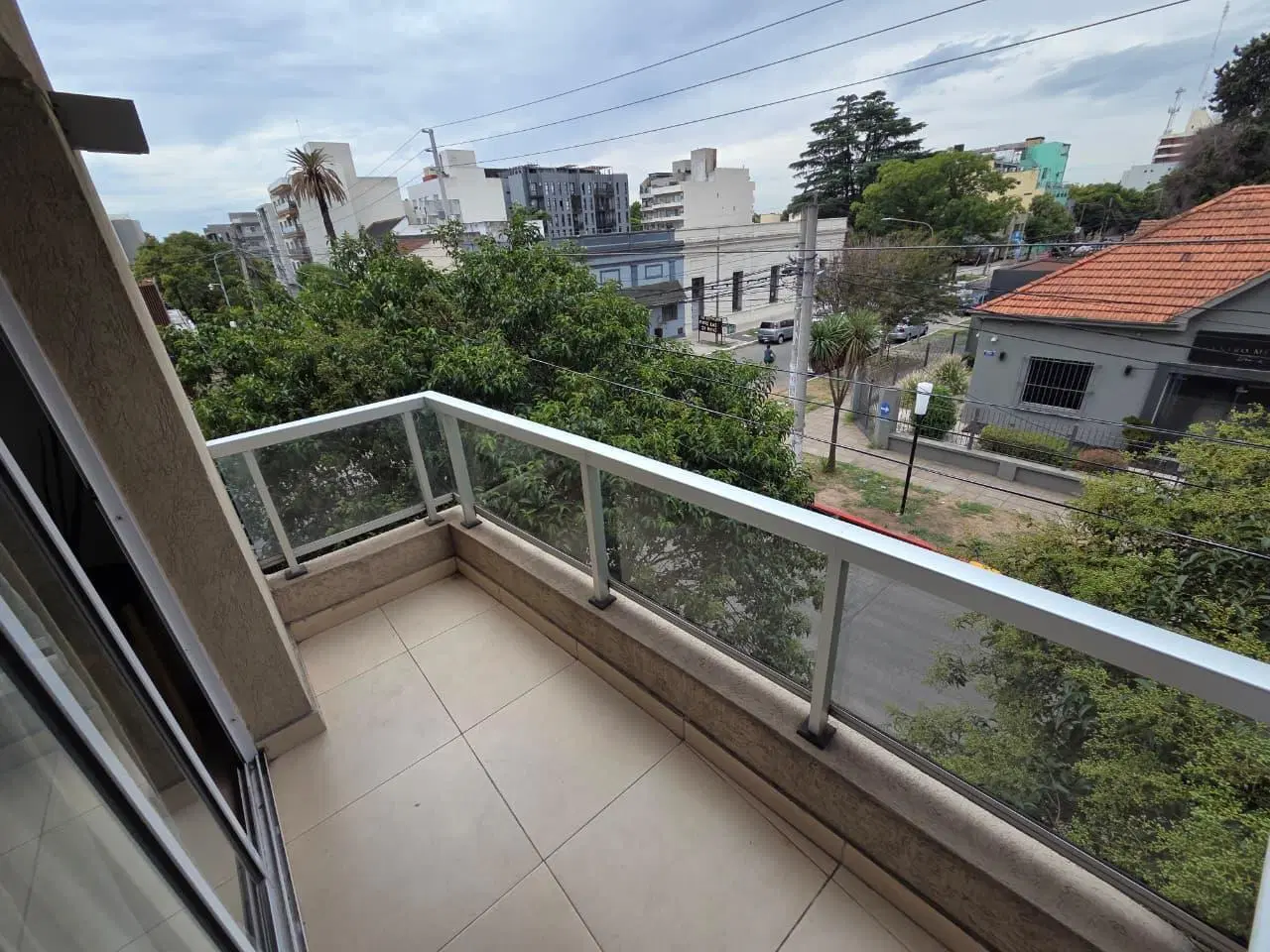 En Venta y Alquiler | Excelente Departamento de Categoria 2 Ambientes en Moreno Centro (Lado Norte) 5