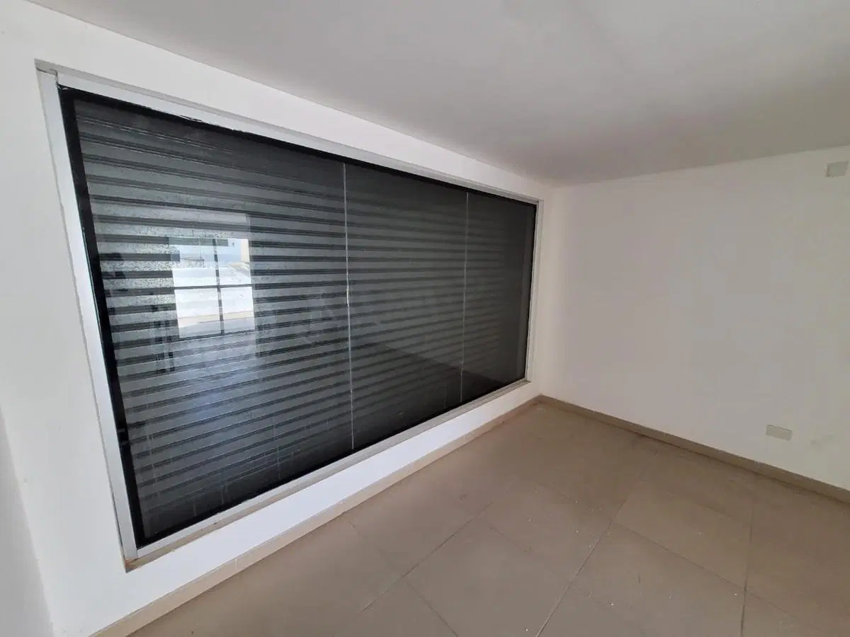 En Alquiler | Hermoso Local de 2 Pisos en Moreno Centro - Sobre Rosset (Ex Independencia) y Av. Vic 1