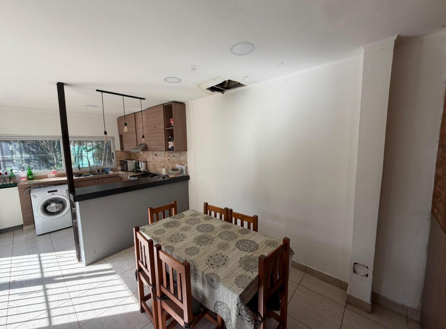 Foto de En Venta y Alquiler | Una Propiedad con 2 Casas Ubicadas en 1800m2 de, imagen 5