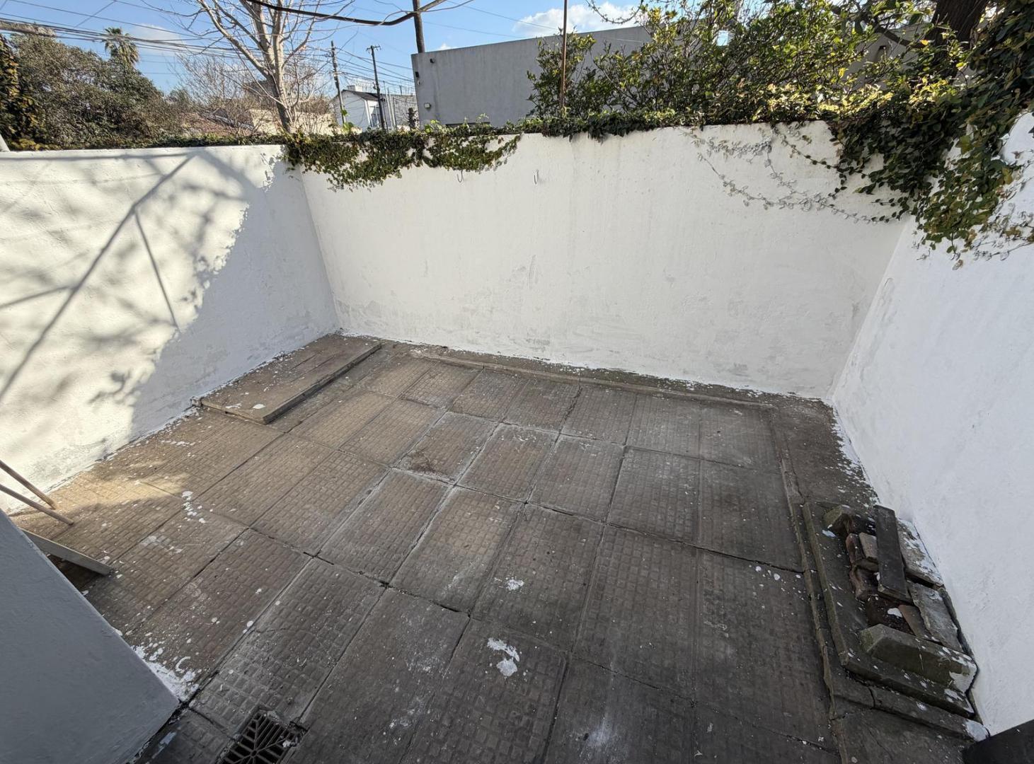 Foto de En Venta | Importante Duplex con 2 Dormitorios, Entrada de Autos y, imagen 2