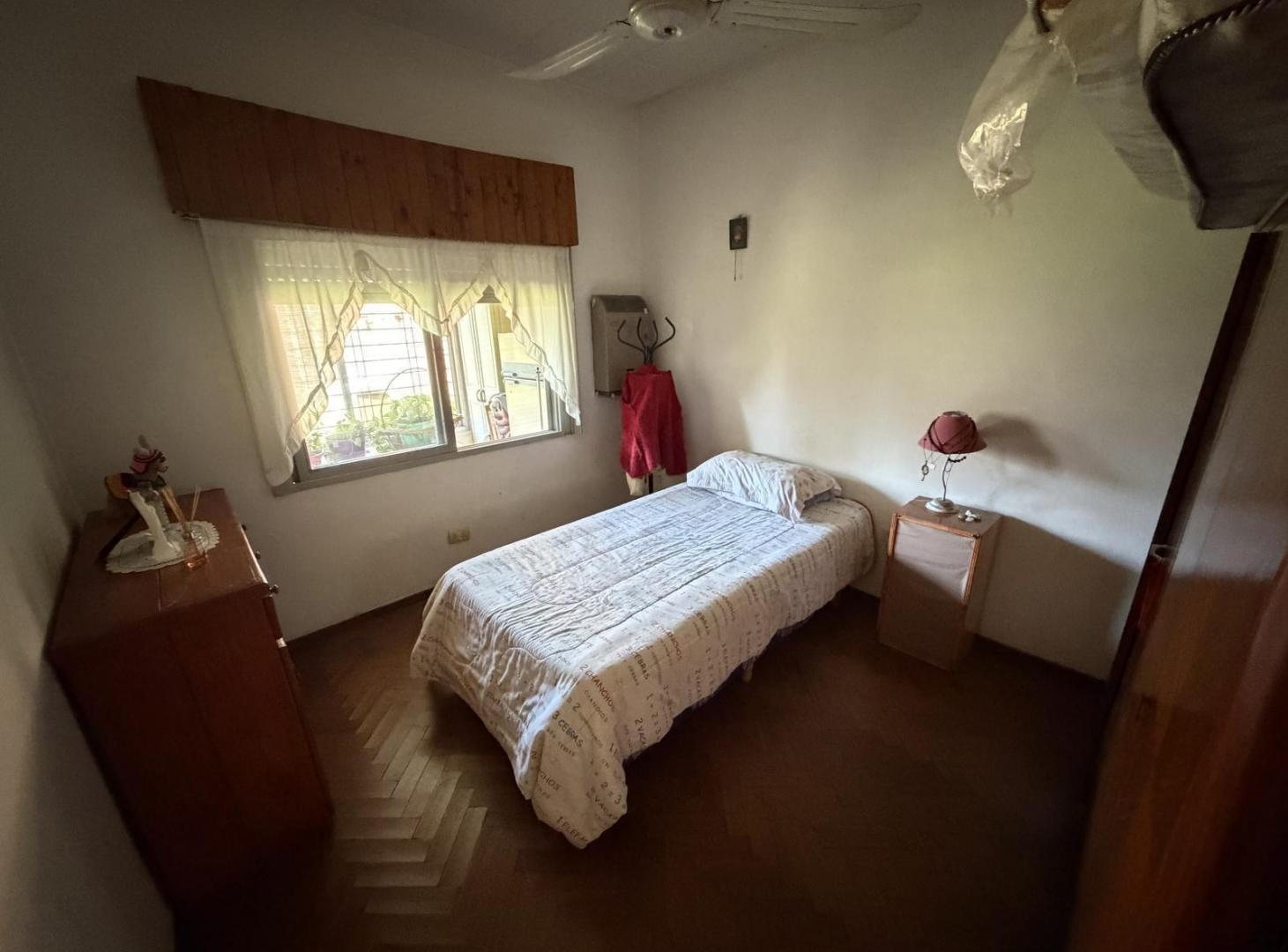 Foto de En Venta | Excelente Casa con 2 Lotes de Terreno - 4 Dormitorios y, imagen 3