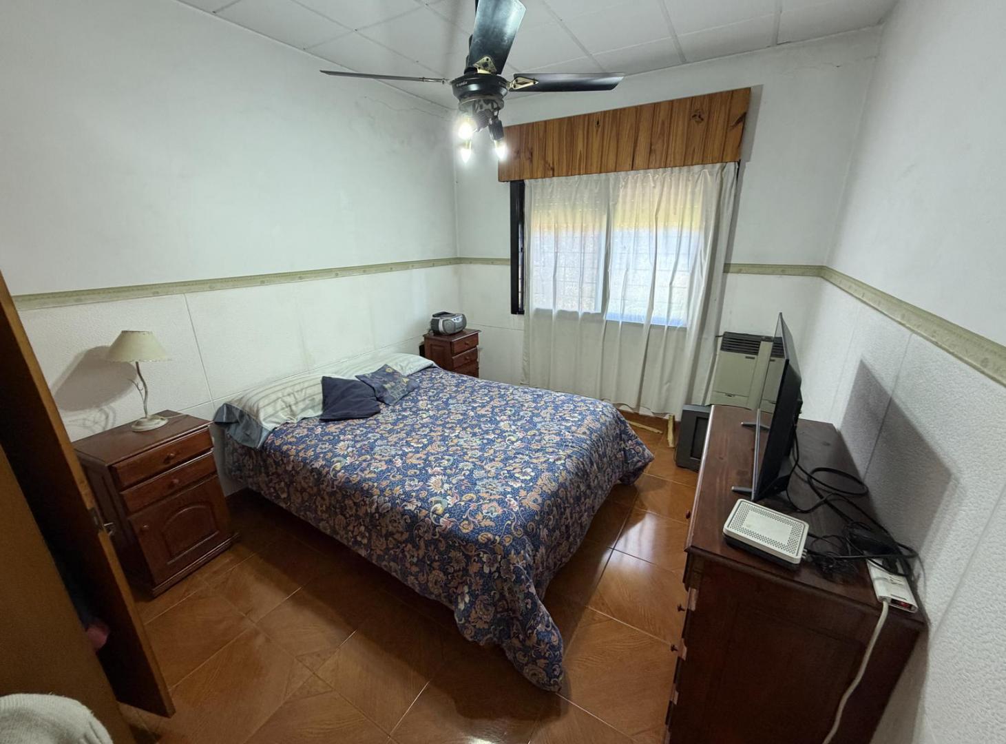 Foto de En Venta | Excelente Casa con 2 Lotes de Terreno - 4 Dormitorios y, imagen 2