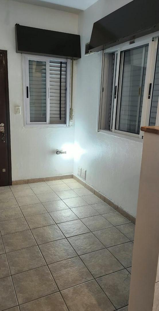 Foto de n Alquiler | Hermosa Casa en Alquiler con 1 Dormitorio y Parque en, imagen 4