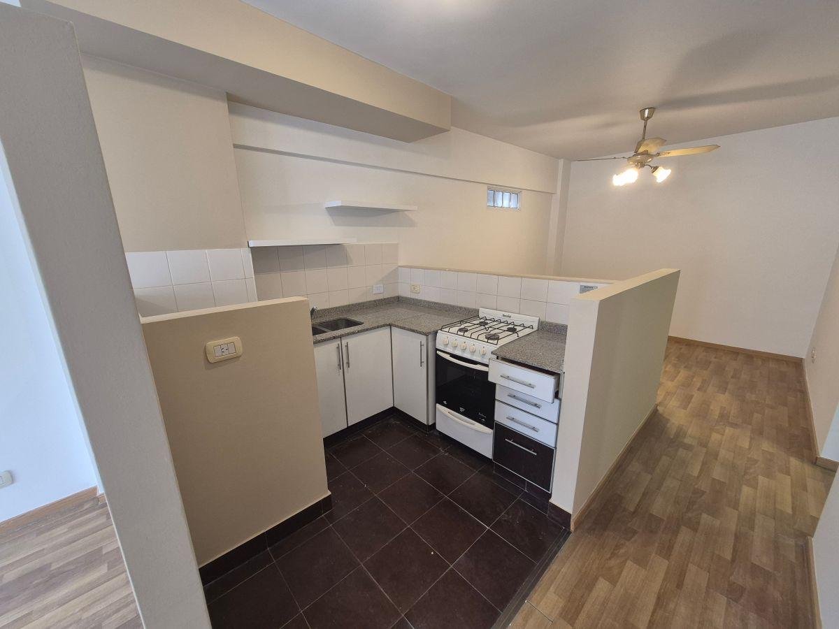 Foto de VENTA SAN CRISTOBAL MONOAMBIENTE CON BALCON ATERRAZADO APTO PROFESIONAL, imagen 5