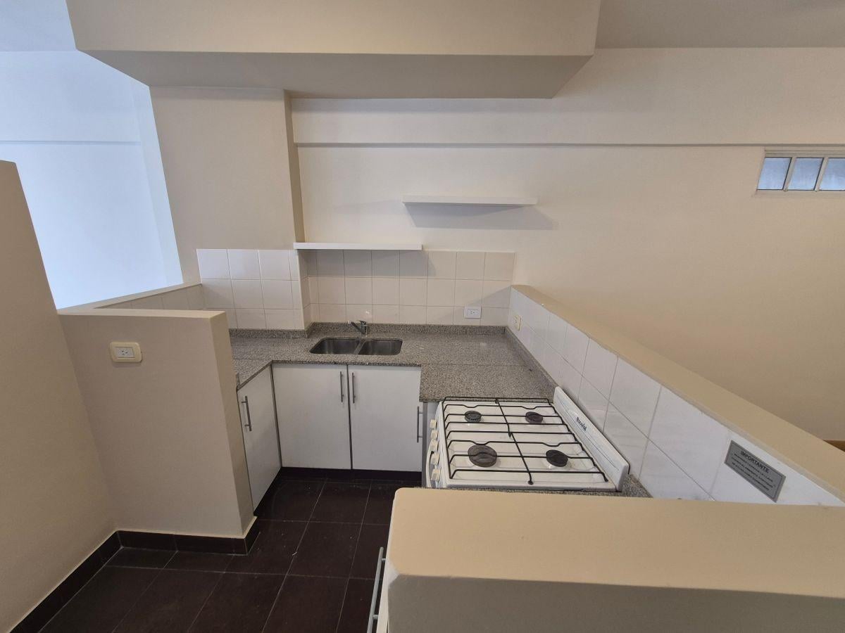 Foto de VENTA SAN CRISTOBAL MONOAMBIENTE CON BALCON ATERRAZADO APTO PROFESIONAL, imagen 1
