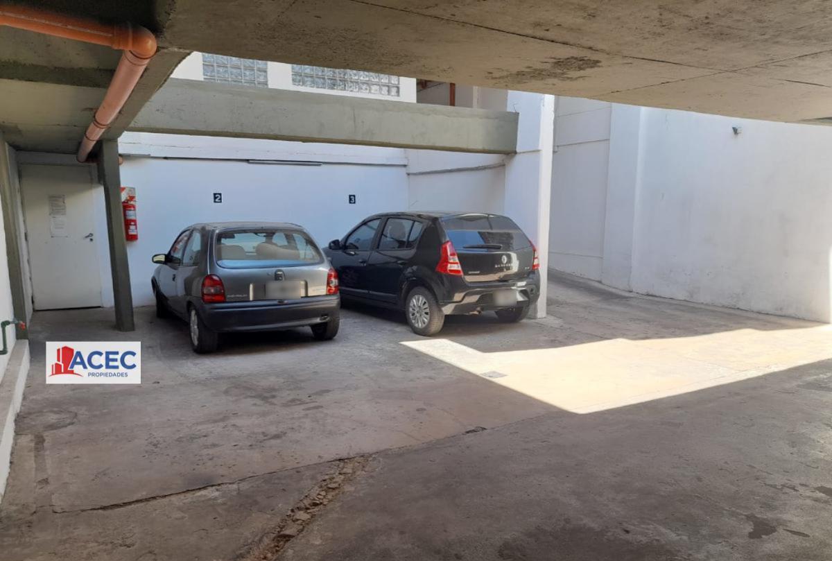 Foto de Venta - Cochera - España y Hospitales, imagen 2