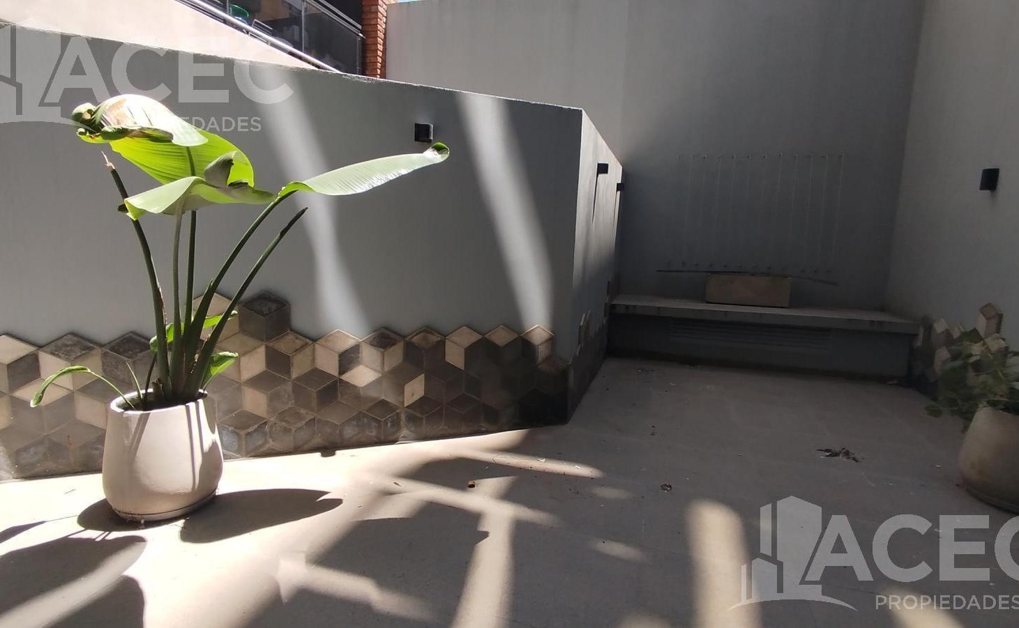 Foto de Venta- Departamento - Patio - Centro, imagen 3