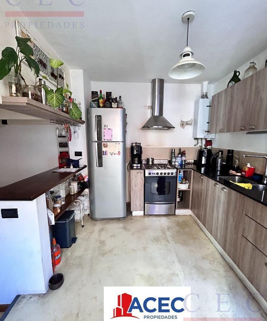 Venta - Departamento de pasillo - Pichincha