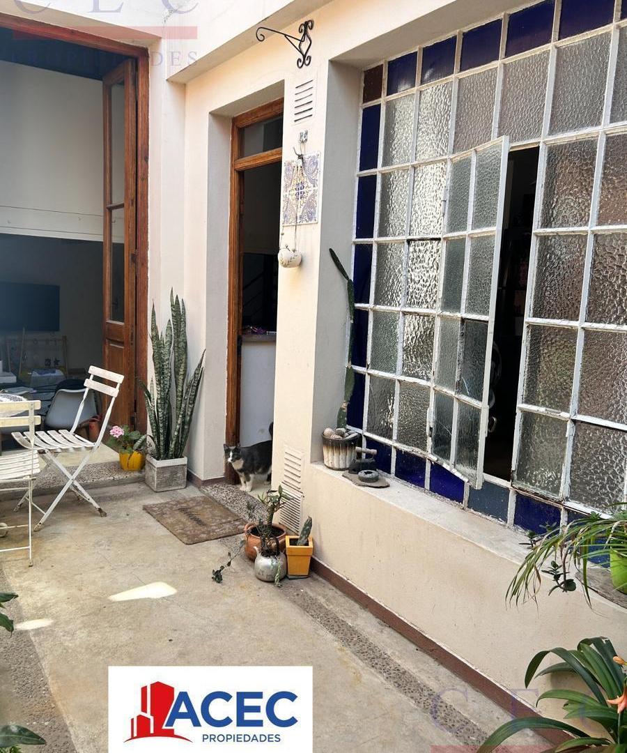 Venta - Departamento de pasillo - Pichincha