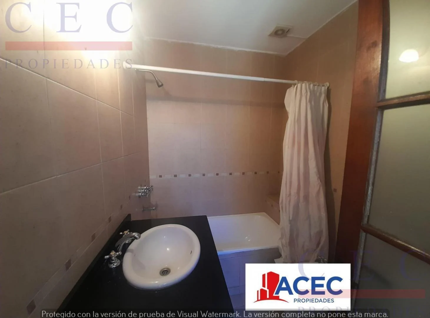 Venta - Departamento de pasillo - Pichincha