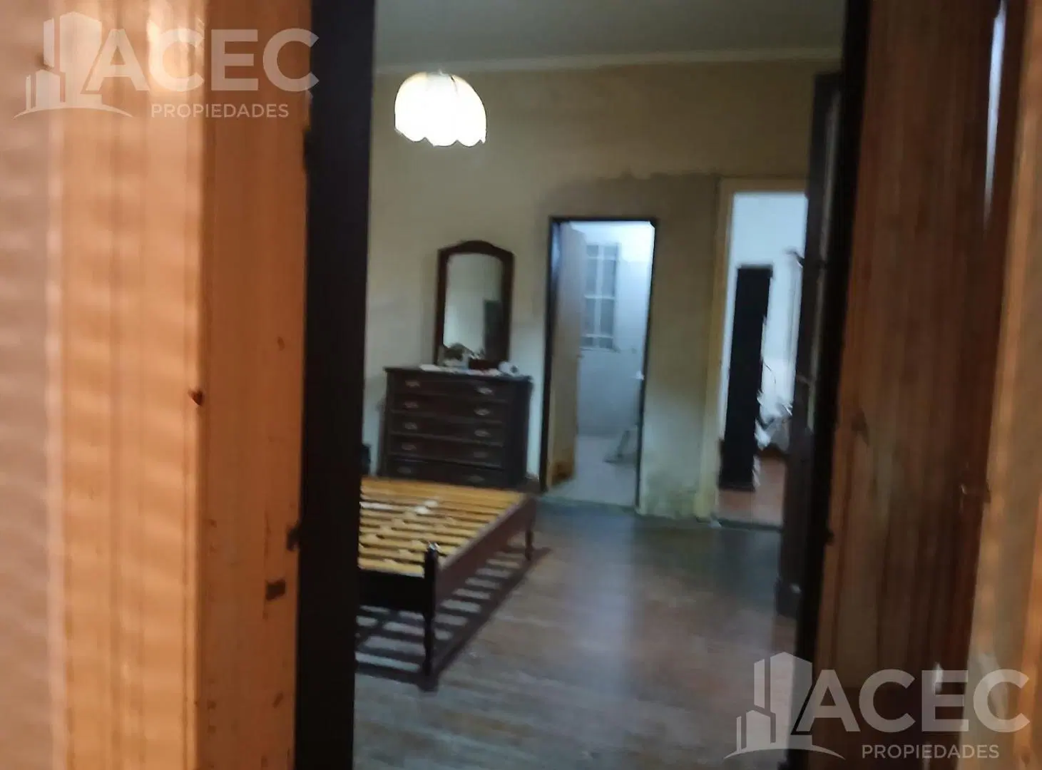 Venta - Casa - Barrio Arroyito 3