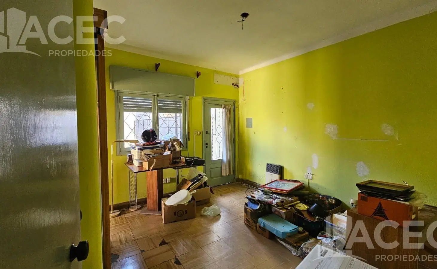 Venta -Casa interna única de pasillo - Barrio Matheu 5