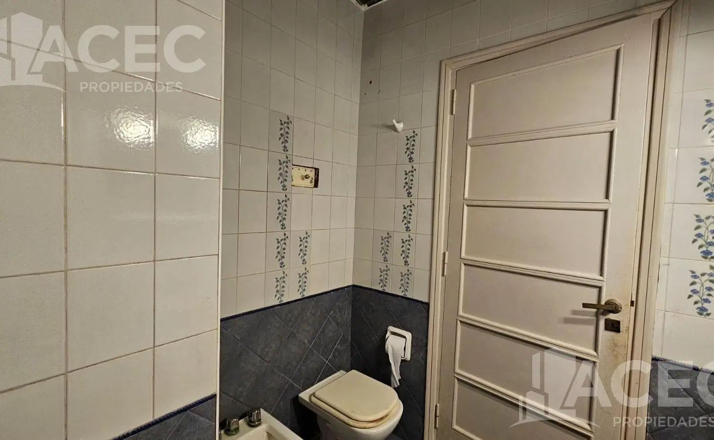 Venta - Casa al frente - Barrio Matheu 8