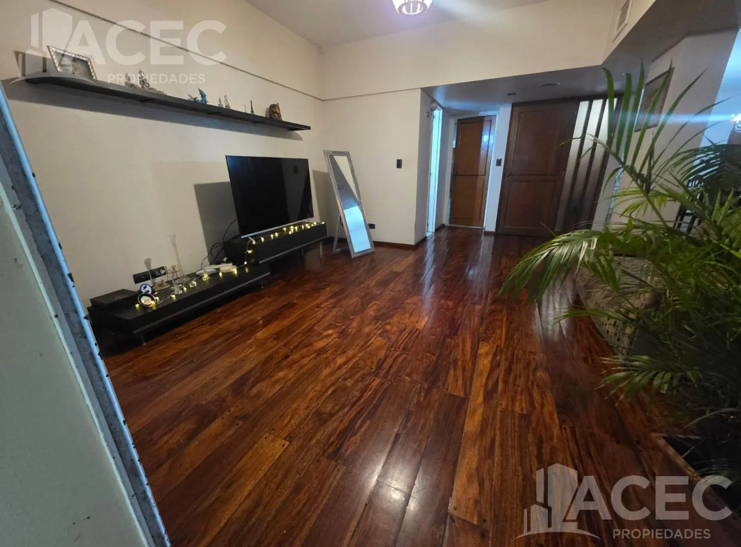 Alquiler - Departamento - Piso Exclusivo  - Barrio Martin 3