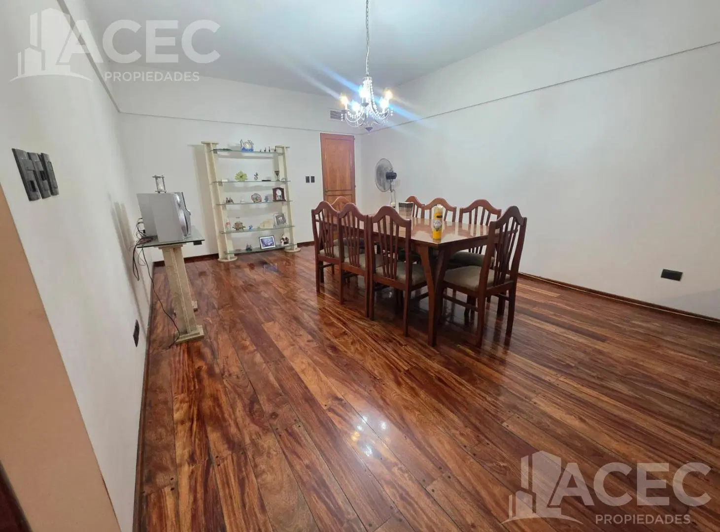 Alquiler - Departamento - Piso Exclusivo  - Barrio Martin 8