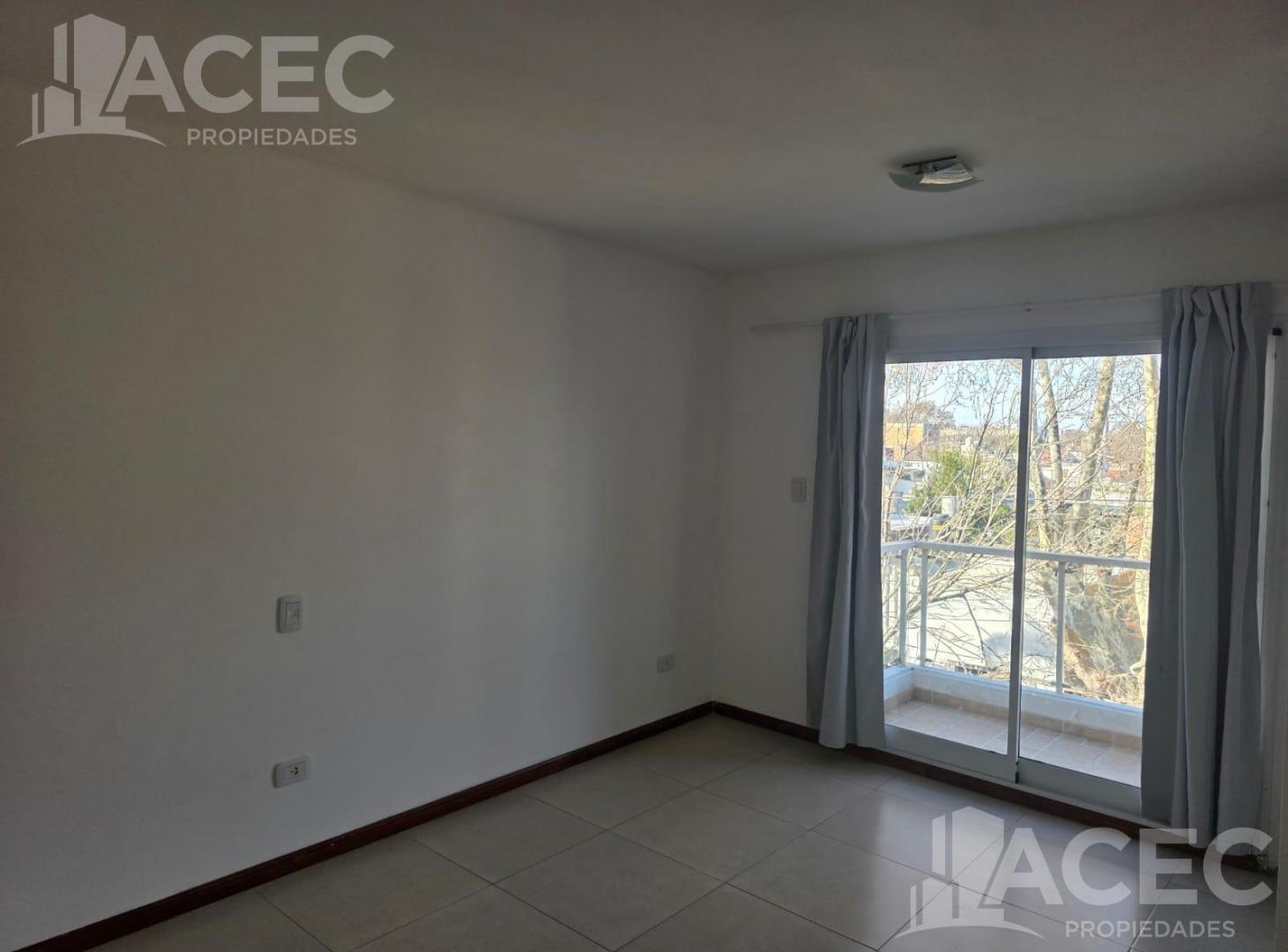 Alquiler -Departamento al frente - Barrio Ludueña