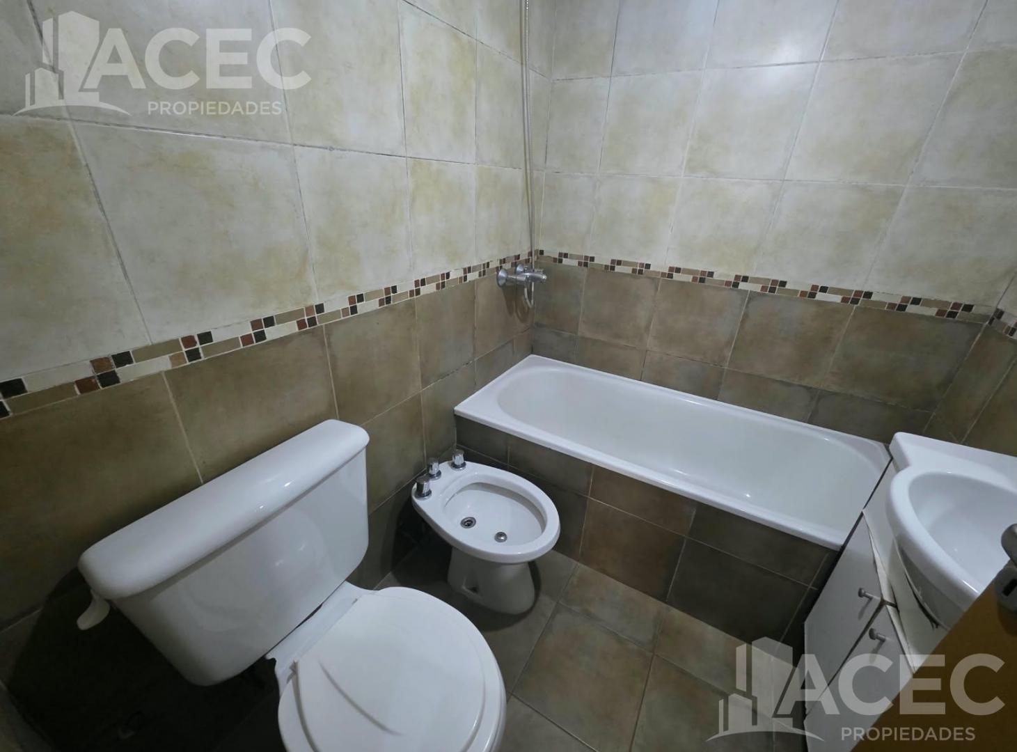 Foto de Alquiler - Departamento Monoambiente- Apto Uso Profesional - Luis Agote, imagen 5