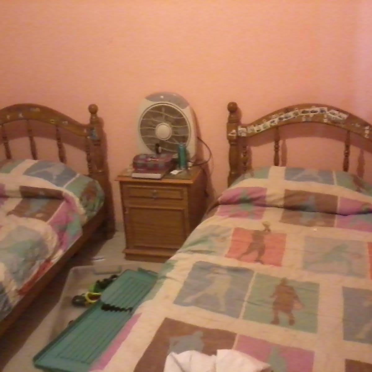 Departamento Apto Turismo, Oficina, Consultorio, en Calle Leguizamon 4