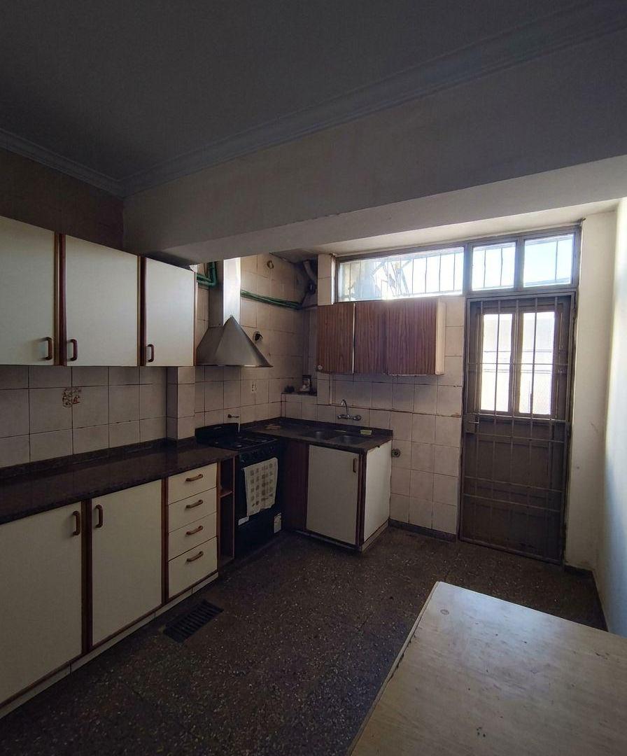 Foto de Casa de 5 dormitorios y amplia cochera en la Cuarta Sección, Ciudad de, imagen 5
