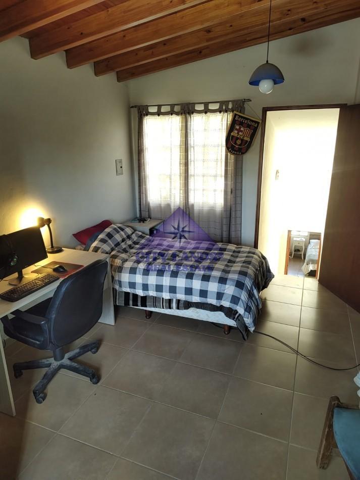 Foto de Casa de 3 dormitorios en venta en Perdriel con patio y piscina, imagen 1