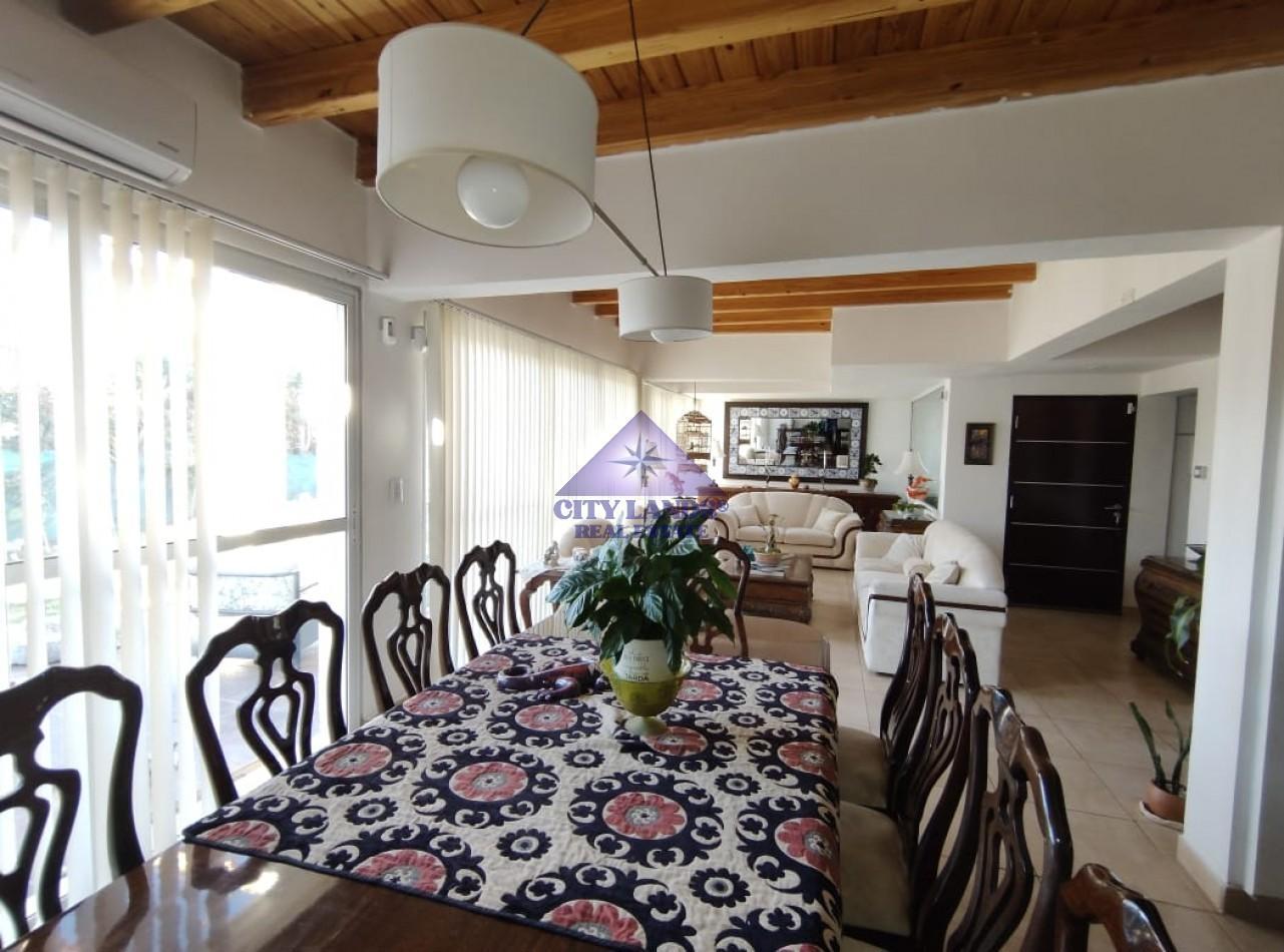 Foto de Casa en venta de 4 dormitorios en Barrio Privado, Carrodilla con piscina, imagen 4