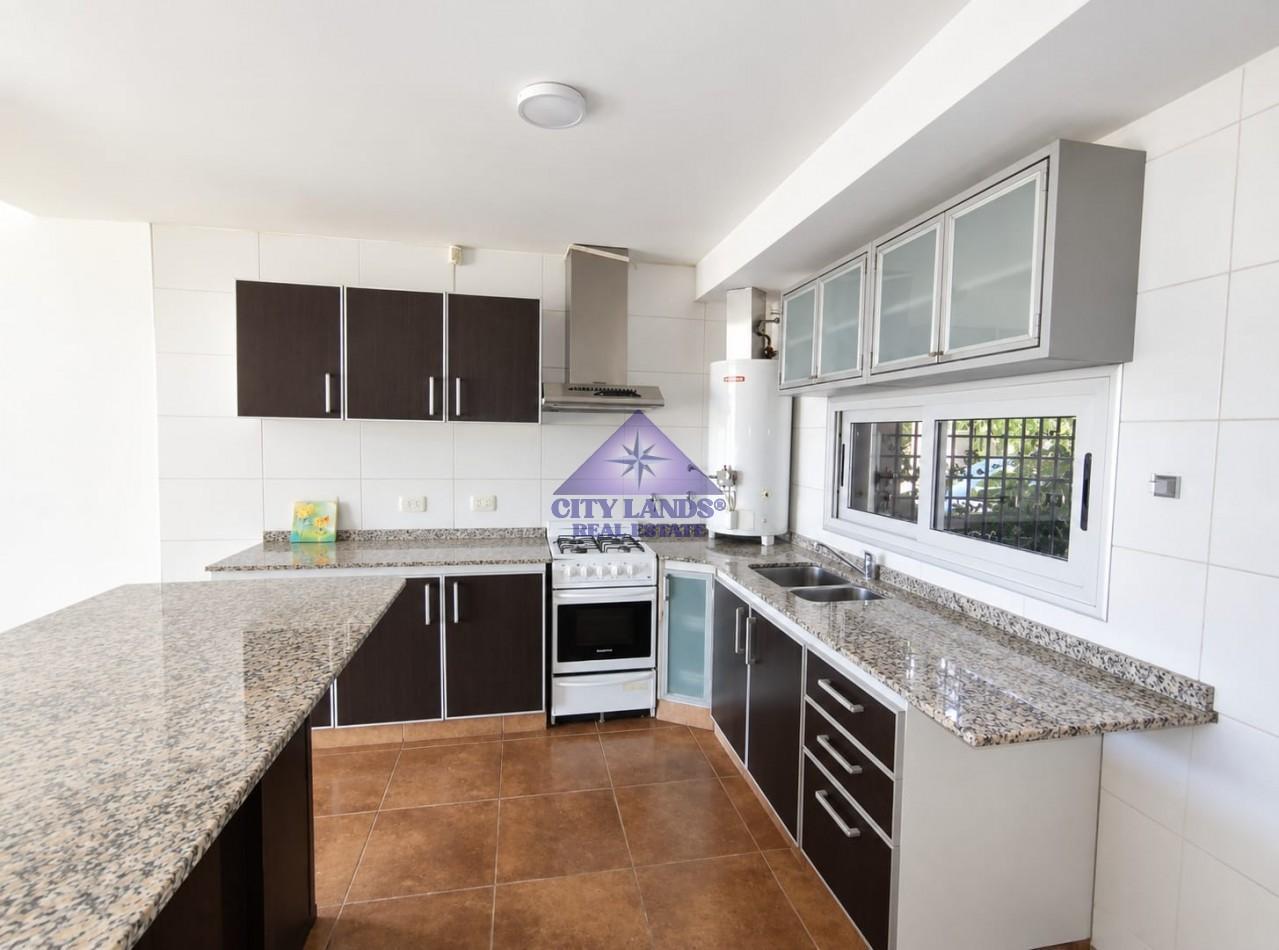 Foto de Excelente duplex de 3 dormitorios, cochera, en Complejo Privado Pueblo, imagen 4