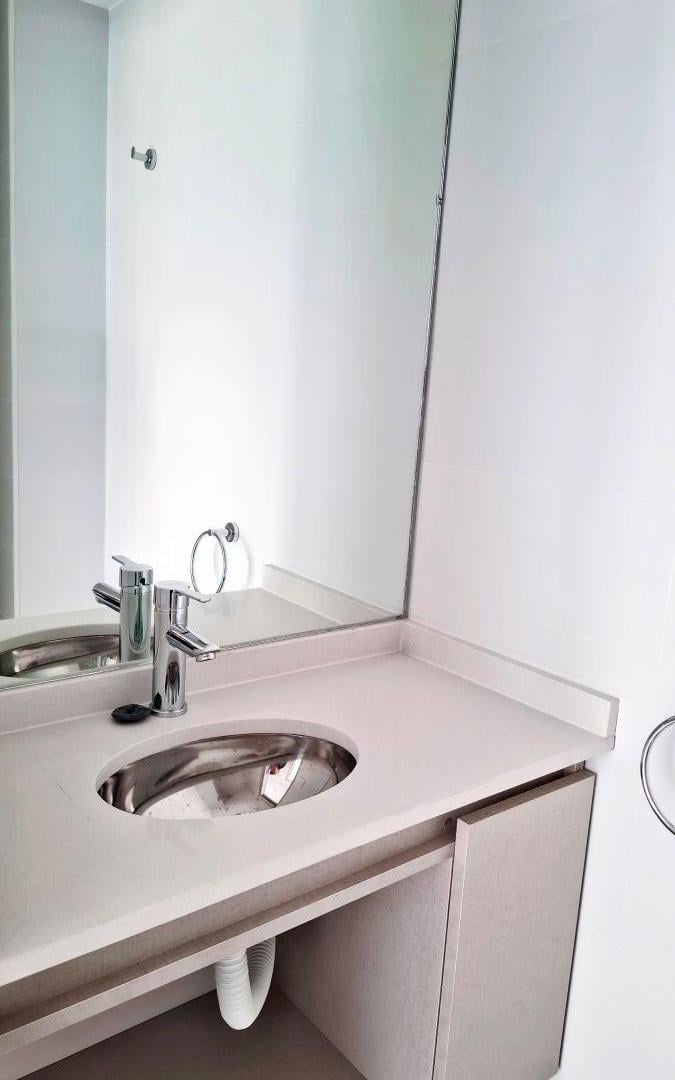 Foto de PISO RECICLADO A NUEVO!! 3 DORMITORIOS Y DEPENDENCIAS, COCHERA Y, imagen 5