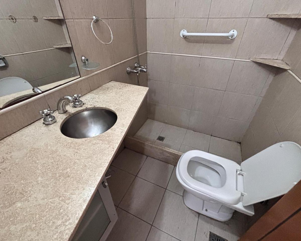 Departamento 3 Ambientes. | Alberdi, Juan B. Av 1215 4