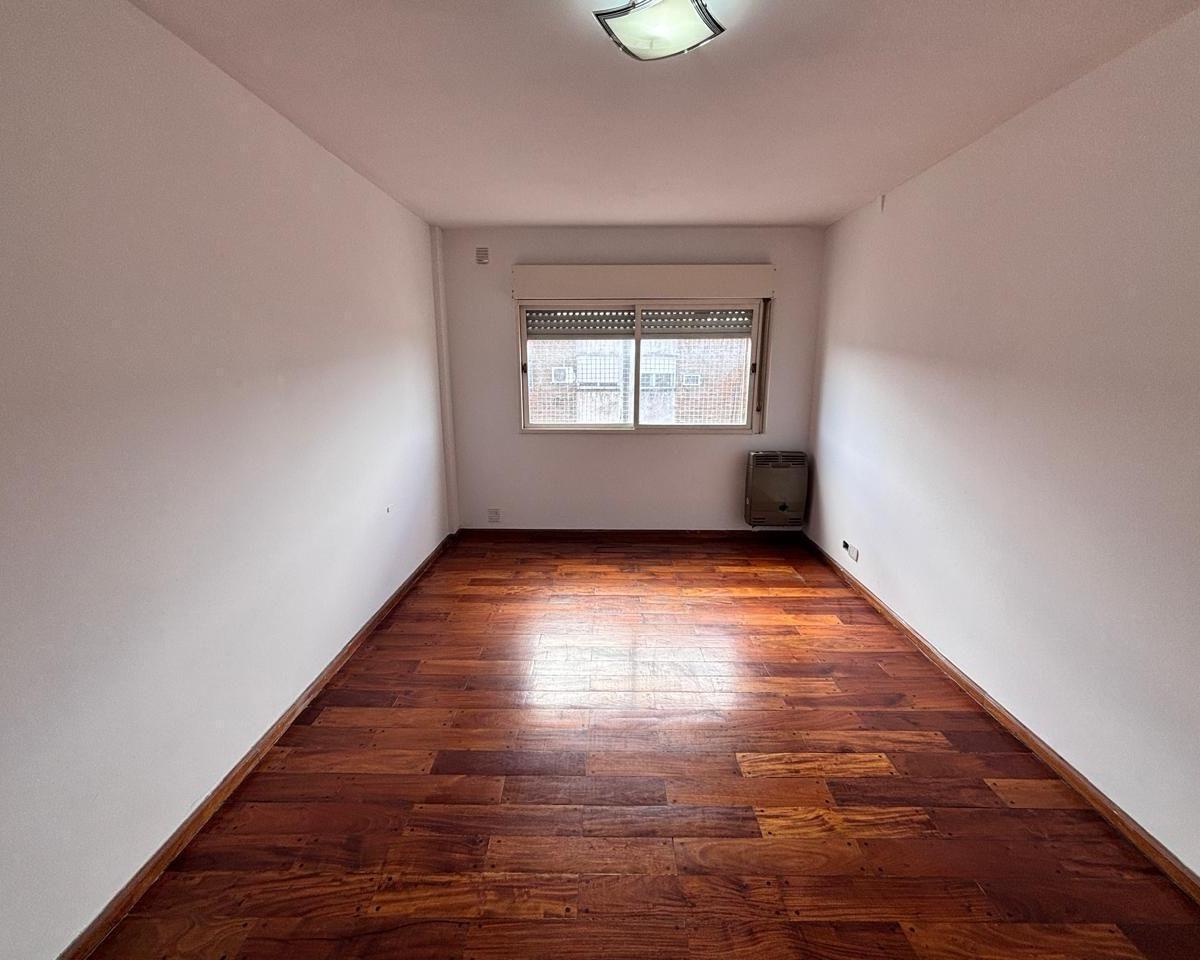 Departamento 2 ambientes. | SARGENTO CABRAL 40