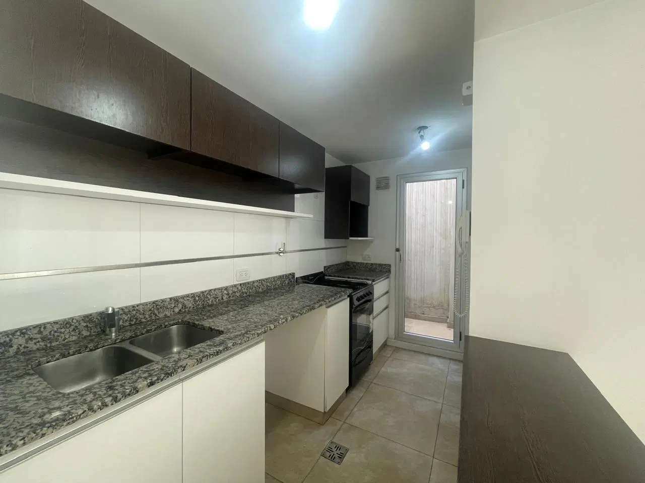 PROPIEDAD RESERVADA  Departamento 2 ambientes. | GARONA 678 4
