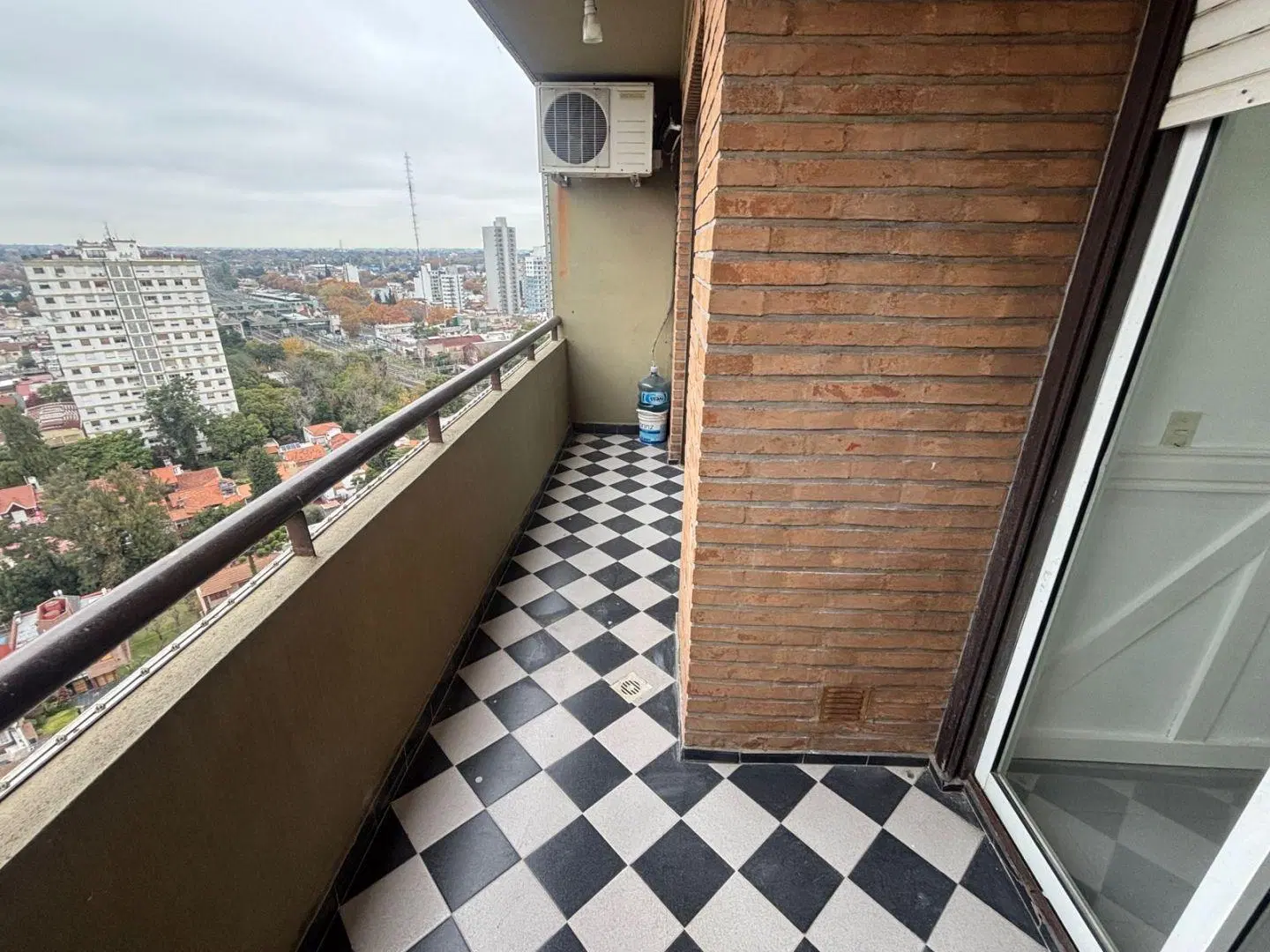 Departamento 3 ambientes. | ALMIRANTE BROWN 2939 2