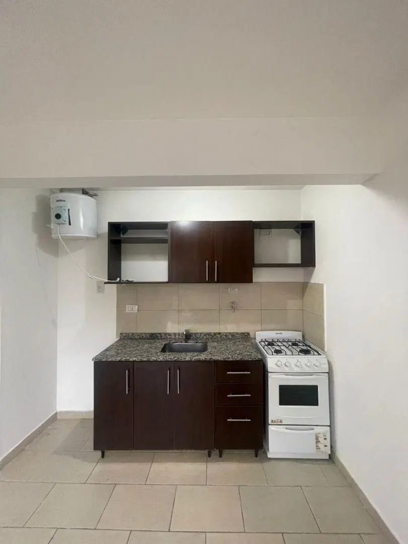 Departamento 1 ambiente. | MARIANO MORENO 253 3