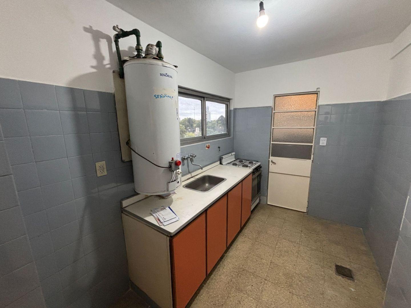 Foto de Departamento 2 ambientes. | AV HIPOLITO YRIGOYEN 8852, imagen 5