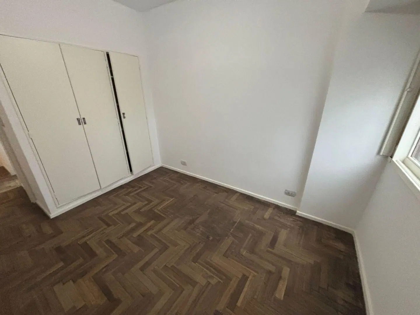 Departamento 2 ambientes. | AV HIPOLITO YRIGOYEN 8852 2