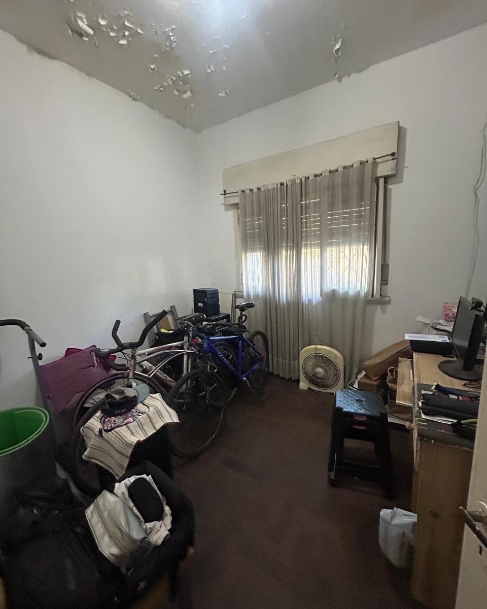 Venta de Casa Tipo Chalet Tres Ambientes, con Cochera en Paso del Rey Sur. 4