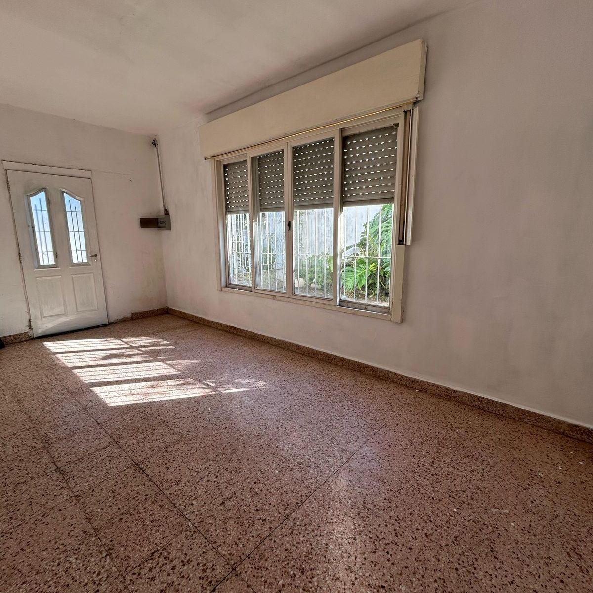¡Oportunidad Única! Hermosa Casa Americana en Moreno Sur. 5