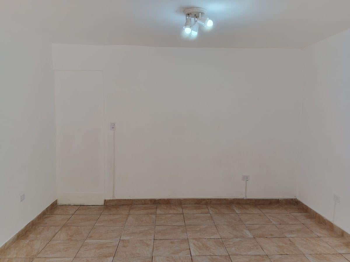 Foto de ALQUILER - LOCAL COMERCIAL Paos del Rey Norte - Villa Zapiola, imagen 5