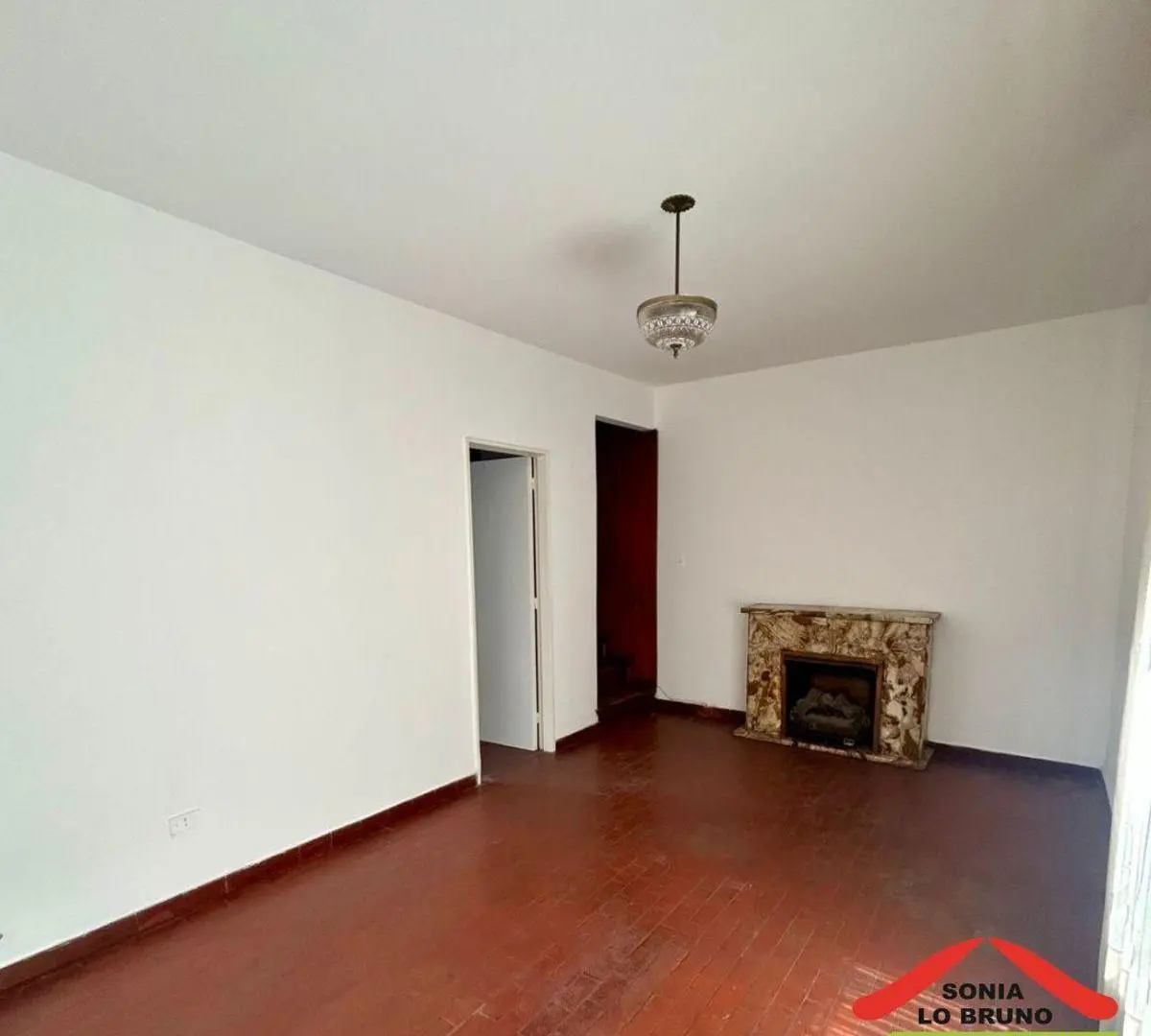 Dúplex 3 ambientes con cochera en venta - Moreno centro, lado Sur. 2