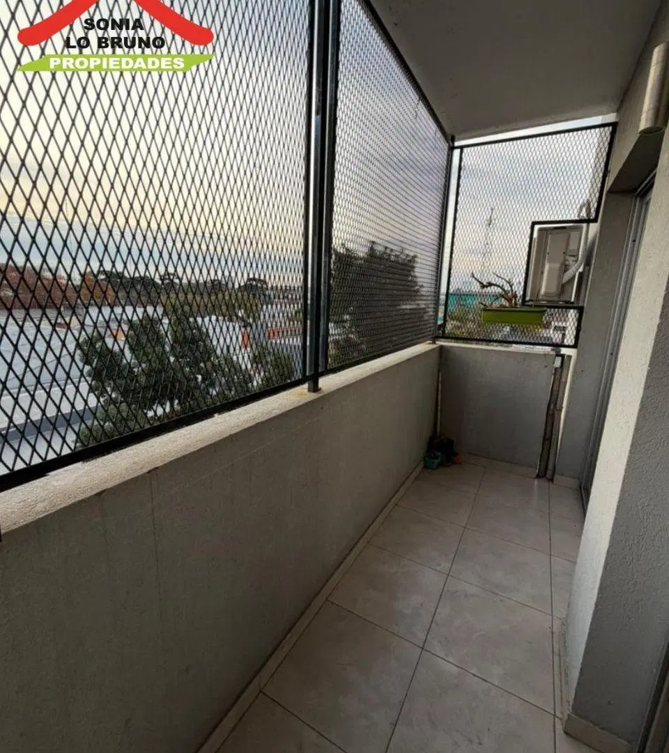 Hermoso Departamento 2 Ambientes en Moreno Centro. 2