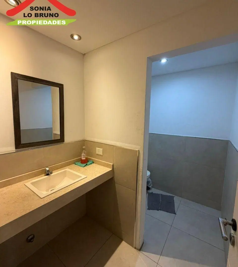 Hermoso Departamento 2 Ambientes en Moreno Centro. 4