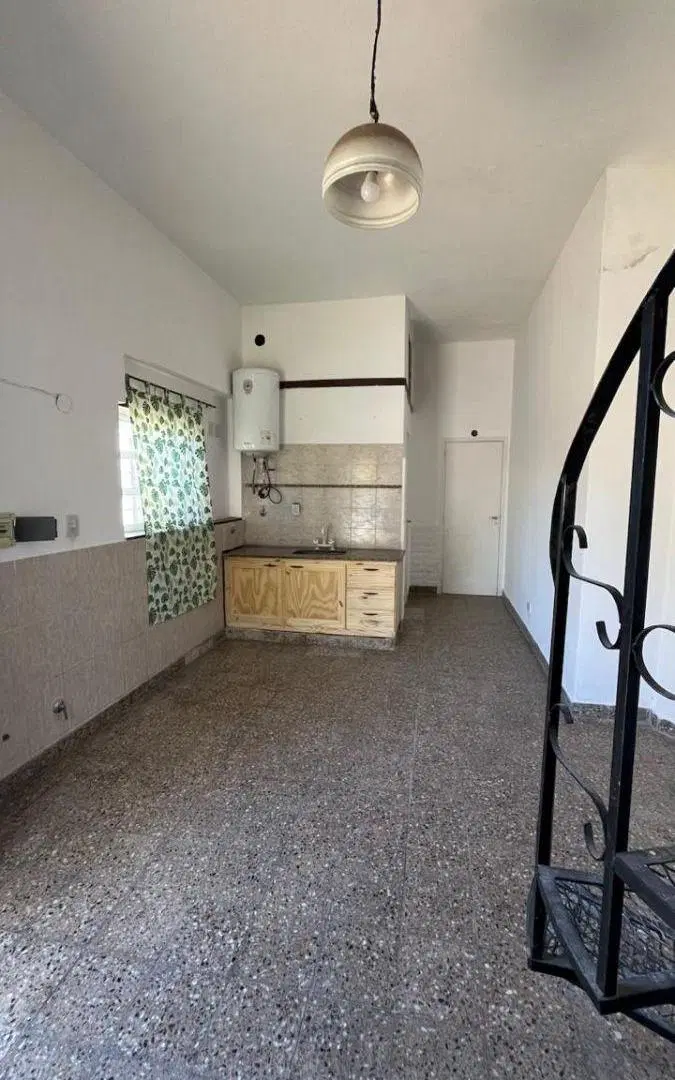 DEPARTAMENTO 3 AMBIENTES CON TERRAZA EN PASO DEL REY CENTRO (LADO NORTE) 4