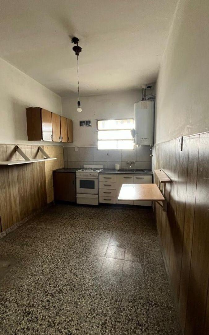 Foto de DEPARTAMENTO 4 AMBIENTES EN PASO DEL REY CENTRO., imagen 5