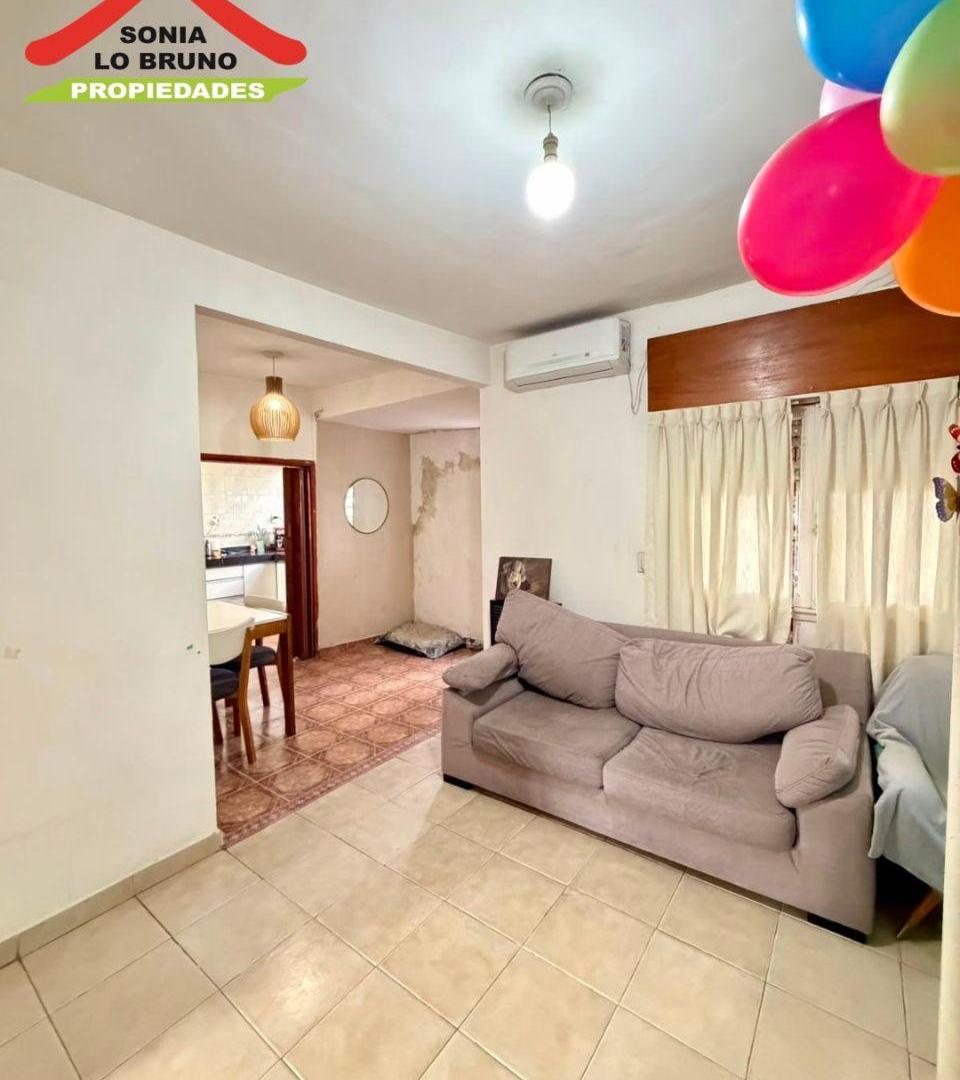 Foto de Excelente propiedad multifamiliar ubicada sobre Sucre, entre San Martín, imagen 2