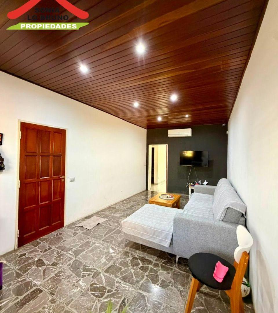 Foto de HERMOSA CASA TIPO CHALET en Paso del Rey Norte Arribeños entre Guido y, imagen 1