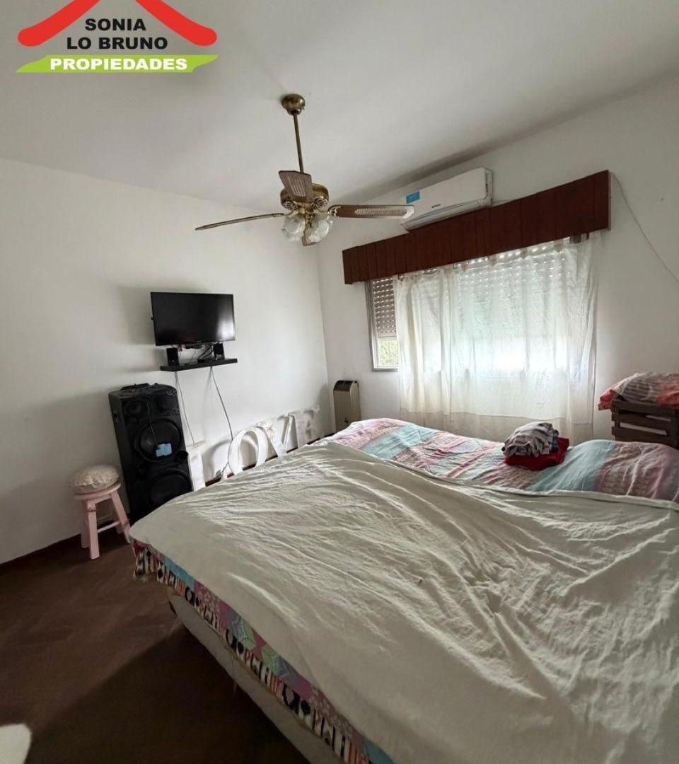 Foto de Casa Multifamiliar de dos plantas con cochera para varios vehiculoa., imagen 5
