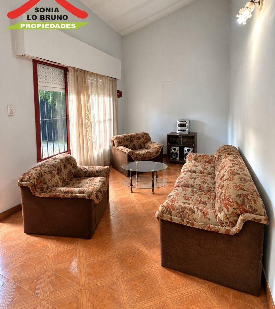 Foto de ALQUILER | CASA TIPO CHALET CON COCHERA Paso del Rey Norte – Barrio, imagen 4